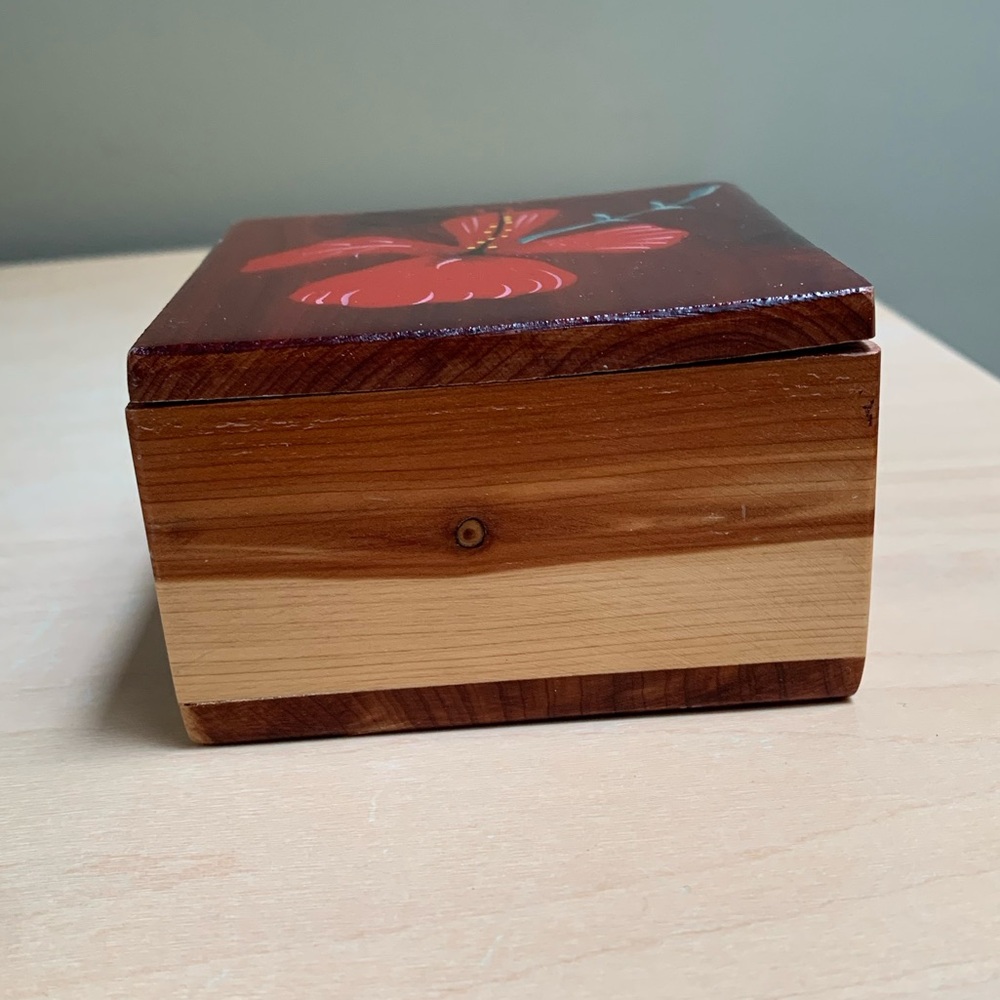 Handcrafted Red Floral Wooden Box - Picture 3 of 3